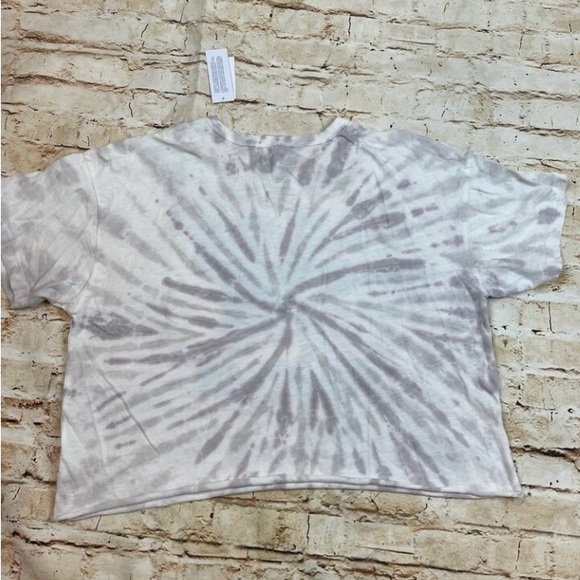 NWT American Eagle AC/DC Cropped Tee - Picture 5 of 5